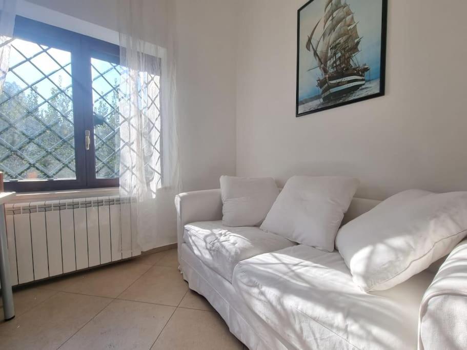 -5 Min From Bus Stop-Free Parking Rome Luaran gambar