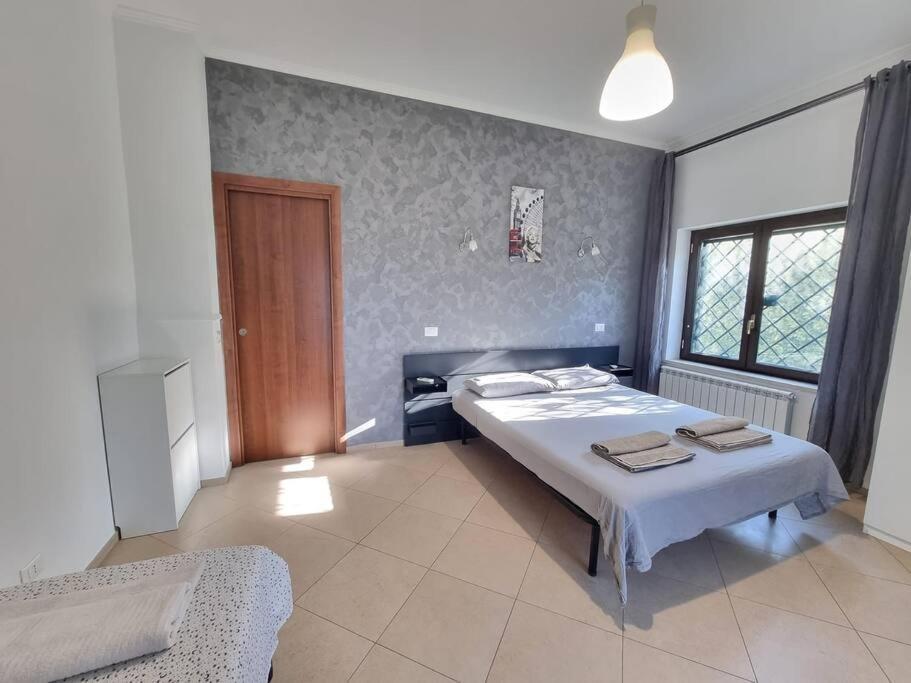 -5 Min From Bus Stop-Free Parking Rome Luaran gambar